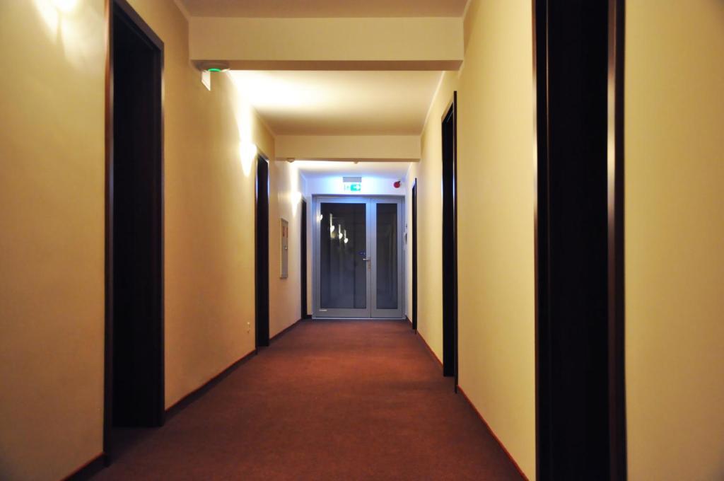 Hotel Pojezierze Szczecinek Kültér fotó