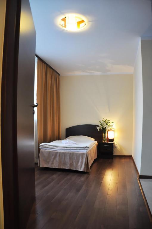 Hotel Pojezierze Szczecinek Szoba fotó