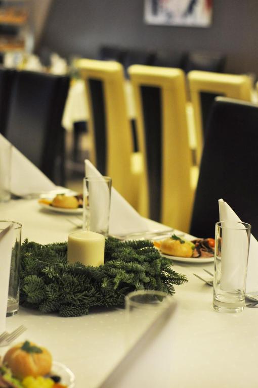 Hotel Pojezierze Szczecinek Kültér fotó