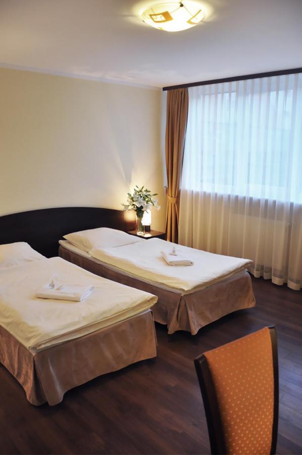 Hotel Pojezierze Szczecinek Kültér fotó