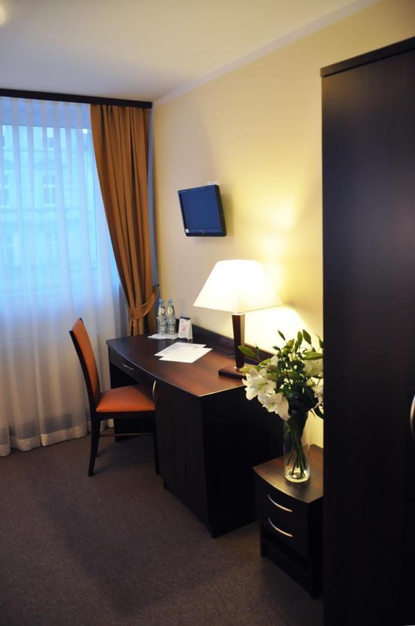 Hotel Pojezierze Szczecinek Szoba fotó