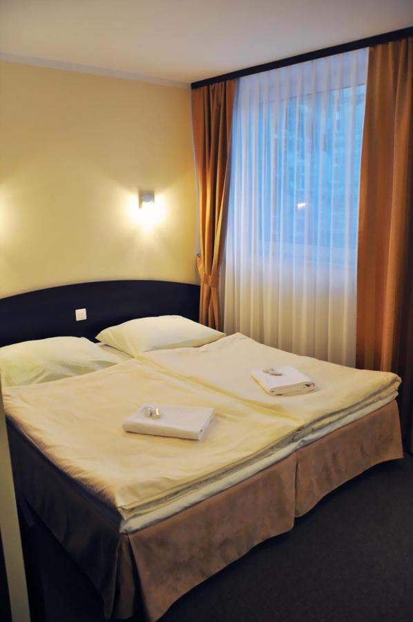 Hotel Pojezierze Szczecinek Szoba fotó